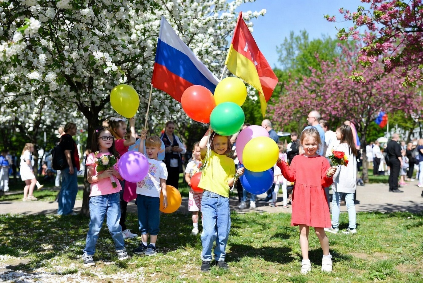 Производственный календарь 9–11 мая — официальный мини-отпуск 2026.