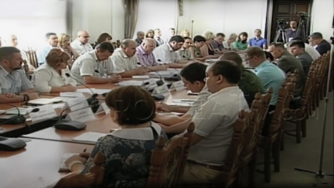 В ЛНР введено новое "требование для госслужащих": отсутствие родственников в ВСУ. В ЛНР введено новое "требование для госслужащих": доказывать отсутствие родственников в ВСУ.