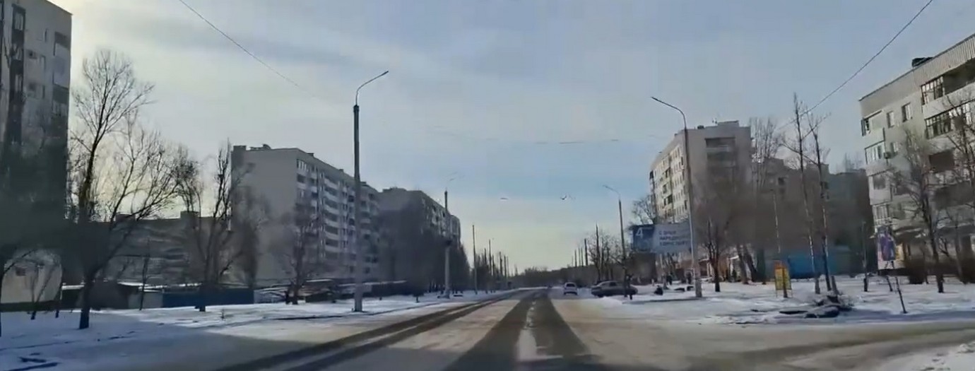 Средняя зарплата строителя в городе 2026.