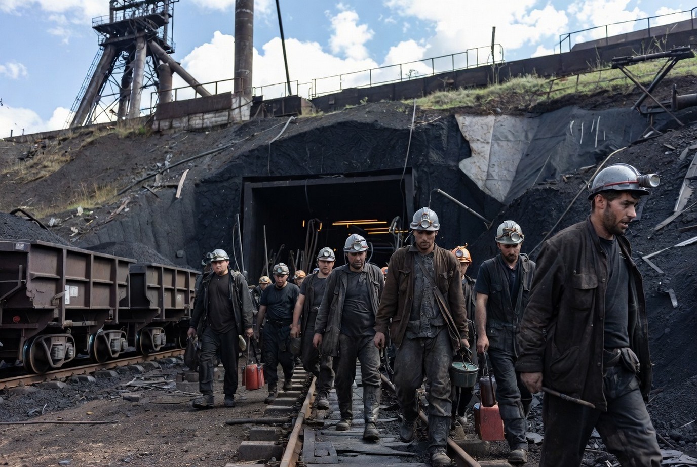 Шахты ЛНР как главная шахта региона держит добычу в 2026.